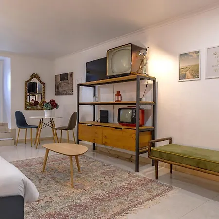Apartment Sweet Studio By Lovelystay *